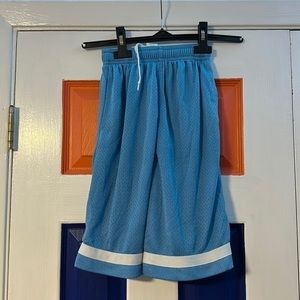 Dennys UNC Shorts Youth Medium
